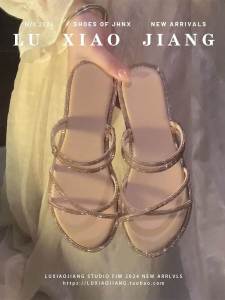 Sheepskin Version French High-End Slippers Sandals Two-In-One Summer New Style for Skirts Diamond Flat Bottom Beach Shoes