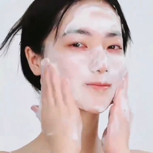 Scrub Peel Wajah 60g: Cara Menggunakan & Manfaatnya