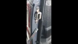 D-max น๊อตล๊อคหูฝา 1 ชุด สแตนเลส น๊อตกันขโมย แผ่นปิด น้ำหอม สำหรับผู้ชาย ราคา1,000฿