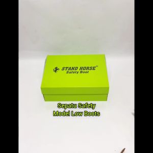 Sepatu Safety Pria Ujung Besi Safety Shoes Kitchen Sepatu Pelindung Kerja SNI