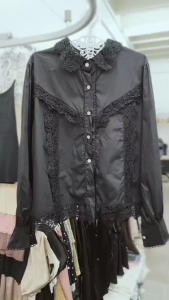 pina[p44] เสื้อคอปกแขนยาวหน้าแขนชายเสื้อแต่งลายฉลุ หน้าระบายคอแขนเสื้อ เกรดพรีเมียม สีดำ อก 44" ยาว 23"5 ใหม่ล่าสุด