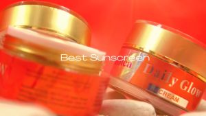 BEBICA Daily Glow - Krim Pagi Siang Sunscreen Mencerahkan Memutihkan Wajah Normal Kusam Berjerawat Fllek Hitam dan Sensitif Curcuma Longa Dan Alpha Arbutin Menjaga Kelembaban Kulit - Lazada
