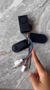 Khoá Chống Trộm Thông Minh Xe Đạp Điện Remote Điều Khiển Từ Xa Phù Hợp Mọi Loại Xe Điện