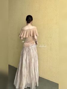 Versatile Wide Hem Ruffle Knit Top Slimming