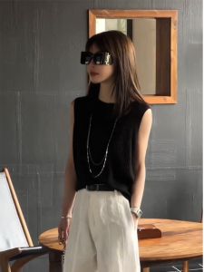 เสื้อยืดคอกลมแขนกุดสไตล์ฝรั่งเศสสำหรับผู้หญิงในช่วงฤดูร้อน ดีไซน์เก๋ไก๋ ดีเทลหลังเปิด เสื้อผ้าทำงานคุณภาพสูง