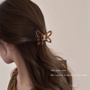 กิ๊บติดผมรูปฉลามสำหรับผู้หญิง ทรงครึ่งหน้า รุ่นใหม่ปี 2025 ทรงหางมังกร เครื่องประดับผมสไตล์เกาหลี ทรงหางมังกร ทรงครึ่งหน้า