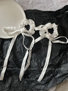 บัลเล่ต์สไตล์เกาหลี Retro ผีเสื้อโบว์ขนาดใหญ่ลําไส้ผมแหวนผีเสื้อสีขาวผ้าไหม Band Double Horse TAIL เชือกผม
