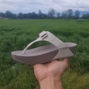 รองเท้าแตะ Fitflop ผู้หญิง พื้นนิ่ม เบาใส่สบาย ⭐พร้อมส่ง⭐ สินค้าถ่ายจากงานจริง