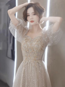 ชุดราตรีสำหรับวันเกิดและงานเลี้ยงลิ่มเหล้าหลังจากโรงเรียนมัธยมปลาย ชุดราตรียาวเอวกลาง แขนยาว สไตล์หรูหรา เดรสยาวคลุมเข่า