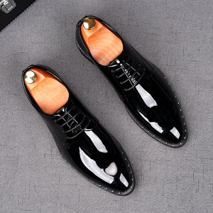 Giày Nam Da Giày Phong Cách Hàn Quốc Trang Phục Công Sở Thoải Mái Giày Chải Lông Mũi Sắc Nét Đám Cưới Giày Sơn Mài Anh Tăng Chiều Cao Bề Mặt Bóng