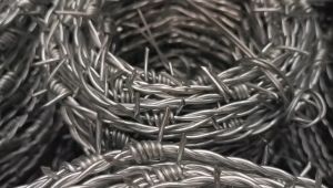 ลวดหนามชุบกัลวาไนซ์(ทนสนิม) #14 น้ำหนัก 5kg./10kg. ยาว60/120เมตร ลวดล้อมสนาม ลวดหนาม ล้อมรั้ว Galvanized Barbed Wire #14