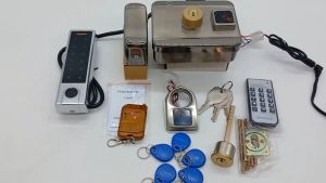 Khóa cửa cho gia đình nhà trọ - Mở vân tay và điện thoại qua kết nối wifi - Chống nước