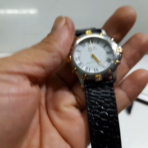 Đồng hồ đeo tay nữ dây da size 35mm second hand