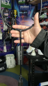 MAXBOLT Woven Tech 60 Badminton Racket