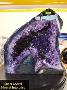 Natural Collection Brazil Amethyst Cave Ornament AA22