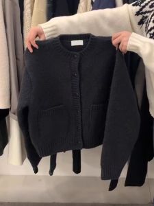 Womens Black Cashmere Sweater Cardigan: High-Quality Knitwear with Loose Fit and Long Sleeves for Autumn and Winter