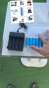 Bộ pin sạc MS 202A và pin 4600 dung lượng 1200mah – dùng cho quạt cầm tay micro karaoke remote xe điều khiển– sạc 1000 lần tự ngắt khi đầy