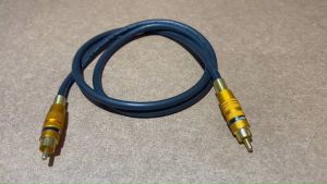 สาย RCA to RCA (จำนวน 1 เส้น)