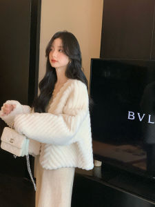 Lmomo ขนแกะคอวีสั้น เสื้อโค้ท ผู้หญิง ผิวและเส้นผมแบบรวม ขนสัตว์เมอริโน เสื้อโค้ทยาว มีสไตล์ เสื้อแจ๊กเก็ตสไตล์พร็อพ