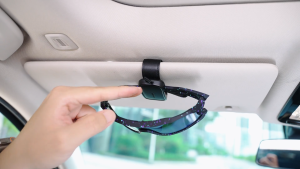 JOYROOM ZS511 Gantungan/Penjepit Kacamata Mobil Visor Klip Holder Gantung
