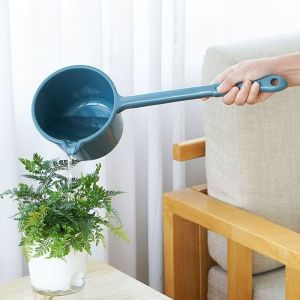 Long Handle Plastic Water Spoon Thickened Kitchen Utensil for Watering Plants Baby Bathing Shampooing Durable Cooking Tool