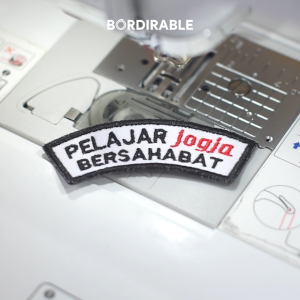 Badge Bordir / Patch Bordir / Label Bordir Pelajar Jogja Bersahabat 8 X 3 cm