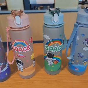 Botol Minum Astronot Space Tempat Minum 1000ml BPA Free Sedotan