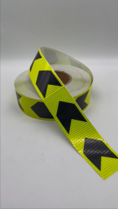 [TitanTape] Reflective Arrow Safety Tape - Heavy Duty