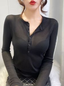 Saint Silen เสื้อยืดแขนยาวผู้หญิงเข้ารูปเซ็กซี่ INS อินเทรนด์ความยาวกลางสําหรับฤดูใบไม้ผลิฤดูใบไม้ร่วงฐานอเนกประสงค์ชั้นพร้อมปุ่ม