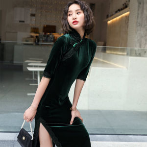 Elegant Long Velvet Qipao Young Style Improved Version with Long Sleeves for Autumn Vintage Republic of China Trend 2025 New Arrival