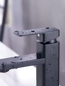 Bathroom basin splashback booster tap Black square painted sink tap Black stainless steel 304 basin tap Washbasin tap Hot and cold water tap