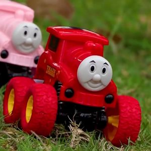 Lokomotif Penggerak Empat Roda Kendaraan Off-Road Mainan Mobil Inersia