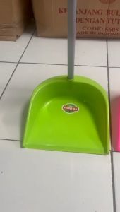 Serokan Sampah / Pengki Sampah