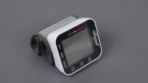 PENGIRIMAN CEPAT TaffOmicron Pengukur Tekanan Darah Electronic Sphygmomanometer Voice RZ204 / alat pengukur tekanan darah tinggi otomatis bersuara / tensi darah digital otomatis yang bagus akurat tinggi bersuara / alat cek tensi darah digital akurat