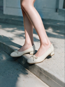 Belle | Comfortable Leather Block Heel Shoes for Commute