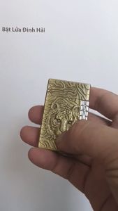 Dupont M-26 – Đầu Hổ Khắc Nổi Bật Lửa Chất Đồng Nguyên Chất – Full Hộp – Xài Gas