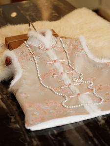 Cloud Gege Xiangwan New Chinese Style Womens Cheongsam Jacket Autumn Winter New Arrival Revamped Top Scenic Short Cheongsam