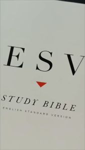 PCBS ESV Study Bible (POINT TYPE 9/CROSSWAY): Hardcover - English Standard Version