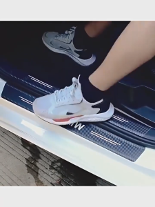 Stiker Pijakan Pintu Mobil Toyota Caya Desain 3D Anti Gores