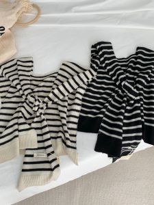 High-Quality Australian Wool: A Guide to Women's Shoulder Shawls & Pure Wool Knitted Scarves