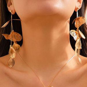 Salircon Gothic Creative Metal Wire Ginkgo Leaf Pendant Drop Earrings Fashion Punk Gold Color Earrings Womens Aesthetic Jewelry