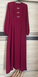 Gaun Labuh Puteri Elegan Dalam Warna Merah Maron (Elegant Long Princess Dress) - Ellie.Emillie