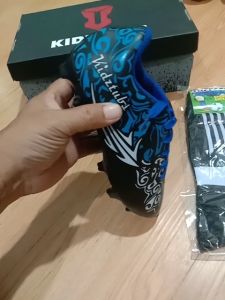 KIDZTUBS Sepatu Sepak Bola Anak Laki Laki Size 28 29 30 31 32 33 34 35 36 37 KDZ2054120324