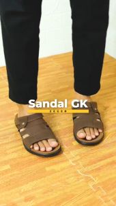 Zeger Sandal Kulit Jepit Pria - GK344