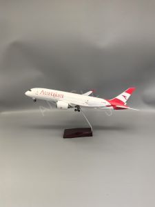 Mô Hình Máy Bay Austrian Airlines B787 Có Đèn LED Điều Khiển Bằng Cảm Ứng/âm Thanh Đồ Chơi Sưu Tầm Vật Trang Trí Thủ Công Bằng Nhựa Resin Dành Cho Độ Tuổi 14 Trở Lên