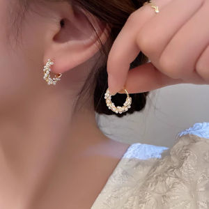 Elegant Pearl Hoops Womens Fashion 2023 Zodiac Charm Circle Earrings Luxury Trendy Accessory Creative Cultural Gift