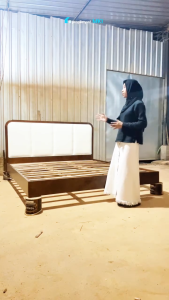 Dipan Minimalis Ranjang Kayu Jati Kombinasi Busa Dibagian Kepala Furniture Jepara