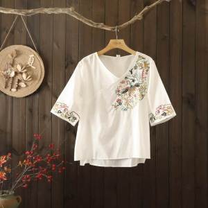 Heavy Embroidery V-Neck Half Sleeve Casual Shirt Women Loose Fit round Neck Overhead Dressing Large Size Fashion Ethnic Style