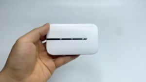 ไวไฟพกพา 4G/5G เราเตอร์ใส่ซิม พกพาสะดวก Pocket WiFi 300Mbps เราเตอร์ พ็อกเก็ตไวไฟ รองรับทุกซิม โมบายไวไฟ สำหรับบันทึกนักซิม