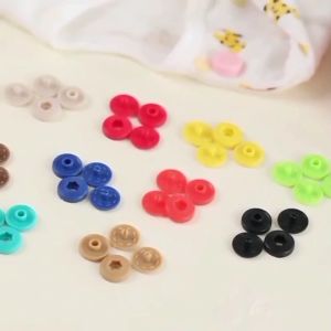 กระดุมแป๊กพลาสติก DIY ขนาด 12 มม. แพคละ 10 ชุด ปุ่มสแน็ป ไม่ต้องใช้เครื่องมือ ใช้ซ่อมแซมงานผ้า รองเท้าเด็ก กระโปรง ติดแทนซิป